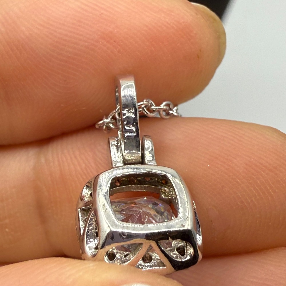 Sparkling‎ Cubic Zirconia Pendant Necklace Silver Toned Chain - Picture 6 of 10